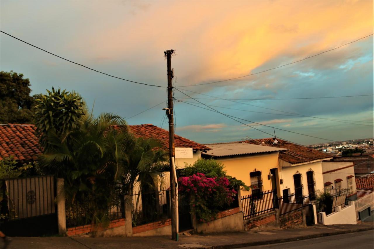 El Castillo De Azucar Cali Ngoại thất bức ảnh